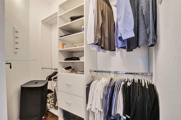 Interior, Walk-in Closets