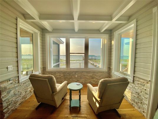 Interior, Living room, Recessed Lighting, Water, Wood Texture Flooring