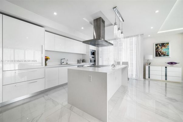 Chandelier, Interior, Kitchen, Marble, Recessed Lighting, Stainless Steel Appliances