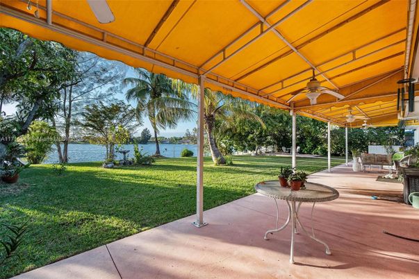 Backyard, Exterior, Water