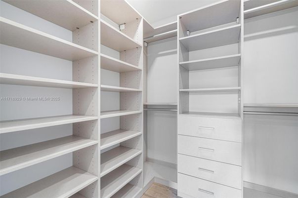 Interior, Walk-in Closets