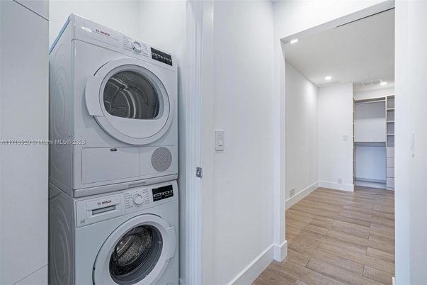 Interior, Recessed Lighting, Utility Closets, Washer, Wood Texture Flooring