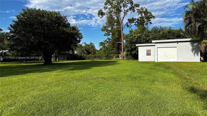 Backyard, Detached Garage, Exterior