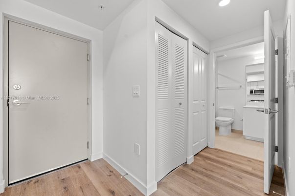 Bathroom, Interior, Recessed Lighting, Wood Texture Flooring