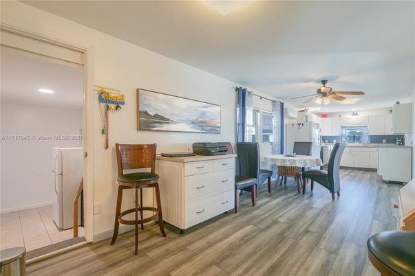 Dining room, Interior, Kitchen, Recessed Lighting, Wood Texture Flooring