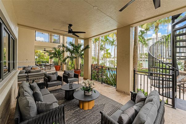 Interior, Living room, Sun Room