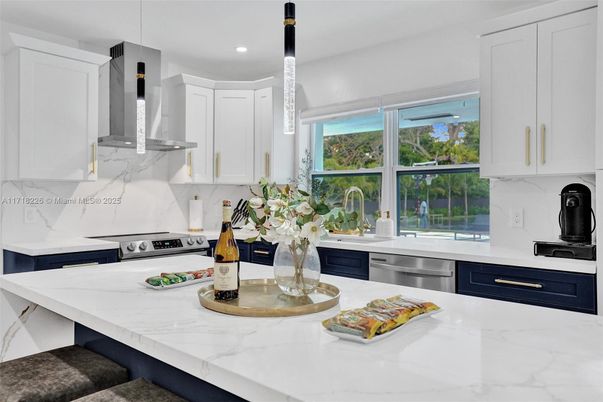 Interior, Kitchen, Pendant Lights, Recessed Lighting, Stainless Steel Appliances