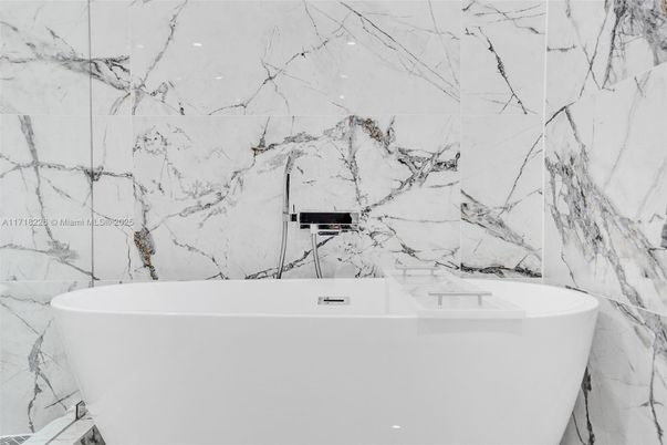 Bathroom, Free Standing Baths, Interior, Marble Walls