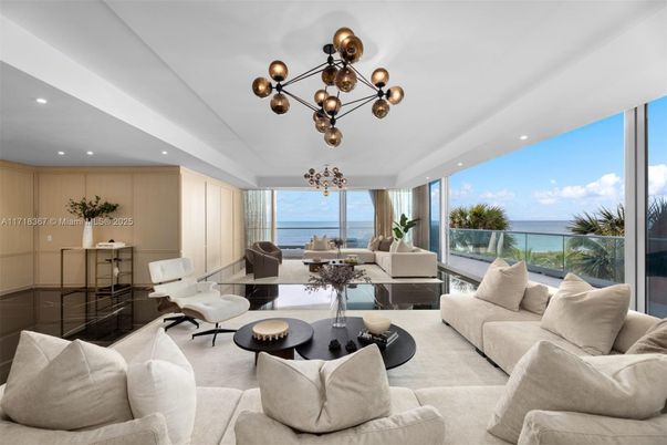 Interior, Living room, Pendant Lights, Recessed Lighting, Water