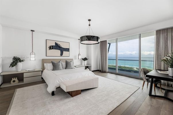 Bedroom, Interior, Pendant Lights, Water, Wood Texture Flooring
