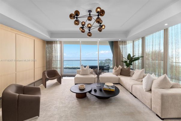 Interior, Living room, Pendant Lights, Recessed Lighting, Water