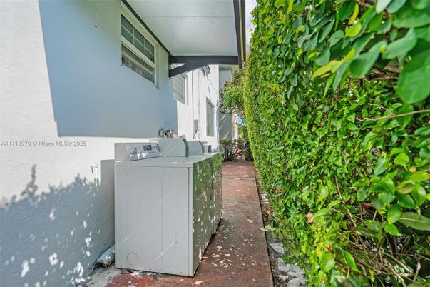 Exterior, Washer