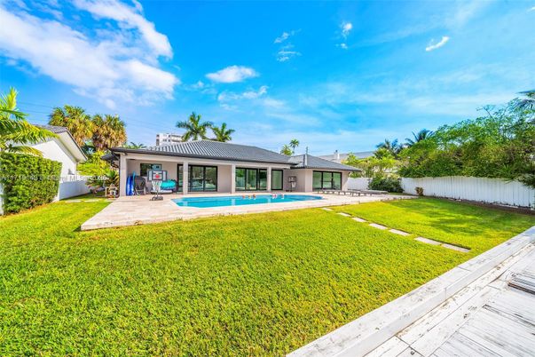 Backyard, Exterior, Pool