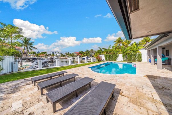 Exterior, Pool, Water