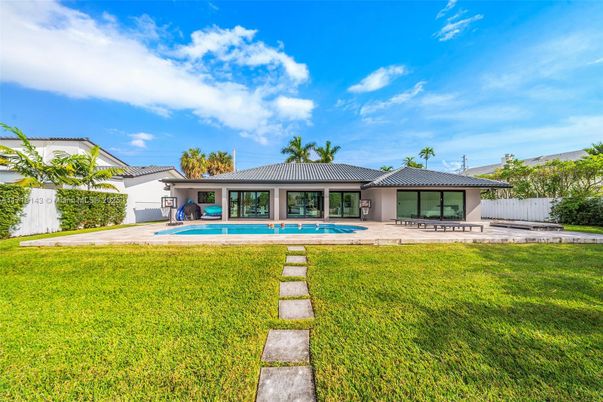 Backyard, Exterior, Pool