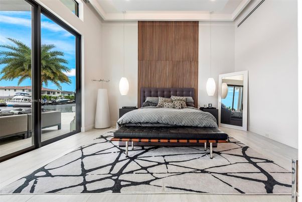 Bedroom, Interior, Pendant Lights, Recessed Lighting, Wood Texture Flooring