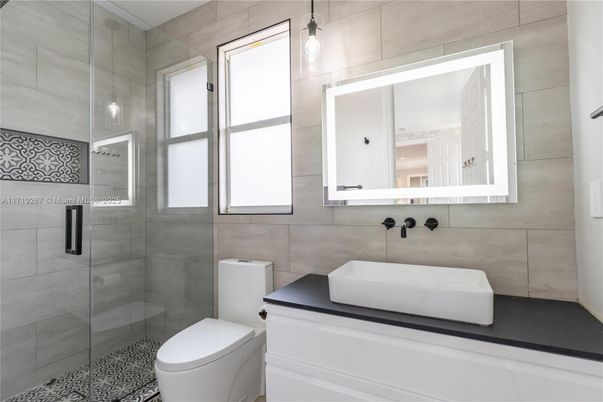 Bathroom, Glass Shower, Interior, Pendant Lights