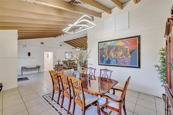 Dining room, Interior, Pendant Lights, Piano, Wooden Beams