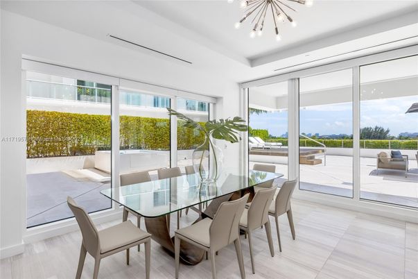 Dining room, Interior, Pendant Lights