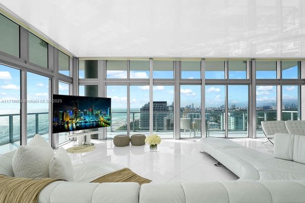 Interior, Living room, Water