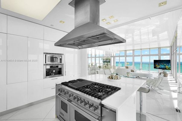 Interior, Kitchen, Recessed Lighting, Stainless Steel Appliances, Water