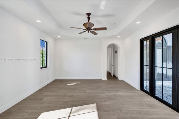 Empty room, Interior, Recessed Lighting, Wood Texture Flooring