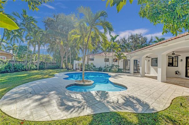 Backyard, Exterior, Pool