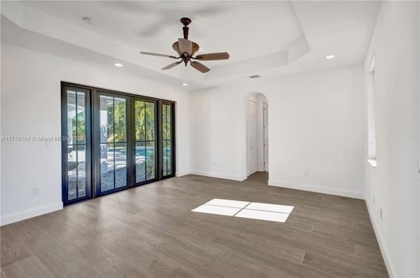 Empty room, Interior, Recessed Lighting, Wood Texture Flooring