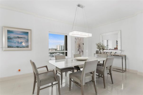 Dining room, Interior, Pendant Lights
