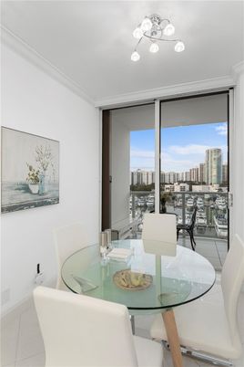 Dining room, Interior, Pendant Lights