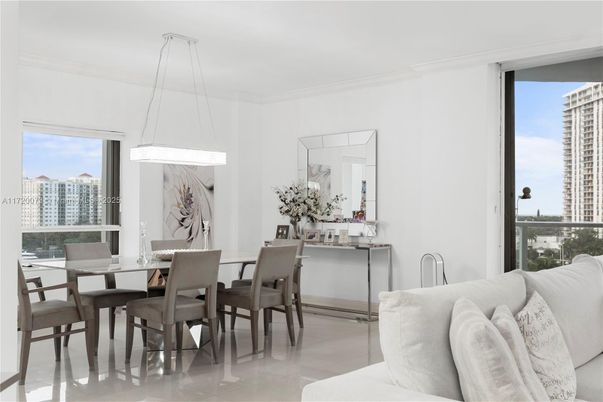 Dining room, Interior, Pendant Lights