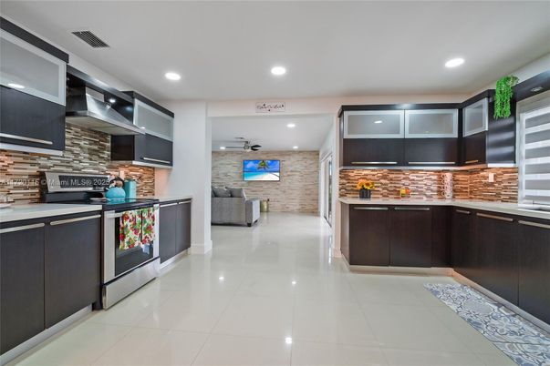 Interior, Kitchen, Recessed Lighting, Stone Walls