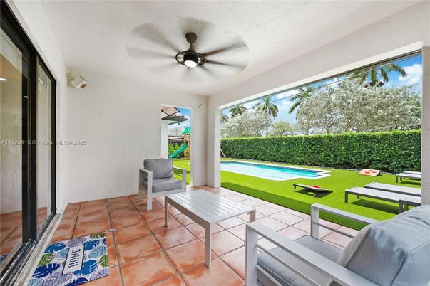 Exterior, Interior, Pool