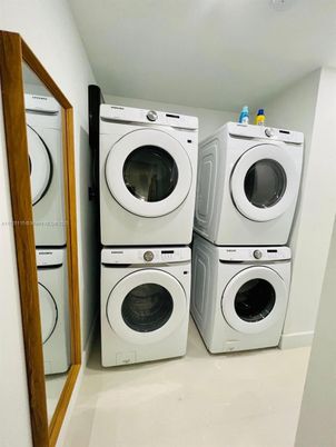 Interior, Utility Closets, Washer