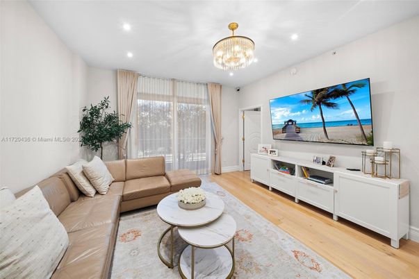 Chandelier, Interior, Living room, Recessed Lighting, Wood Texture Flooring