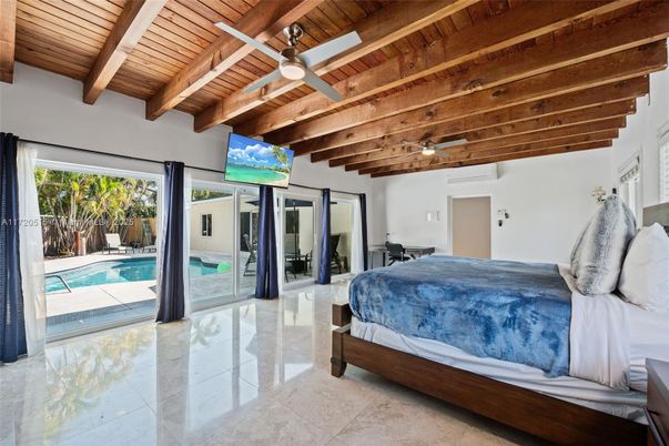 Bedroom, Interior, Wooden Beams, Wooden Ceilings