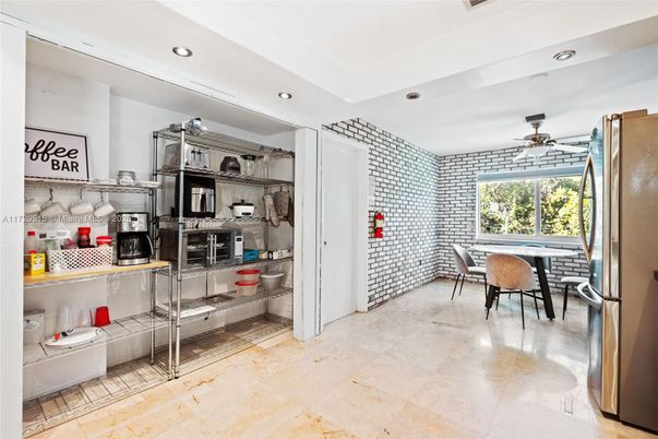 Dining room, Interior, Recessed Lighting