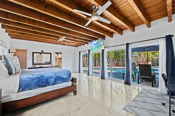 Bedroom, Interior, Wooden Beams, Wooden Ceilings
