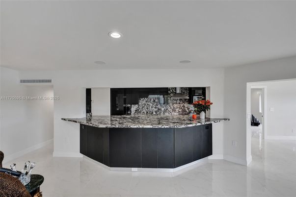 Interior, Kitchen, Marble, Recessed Lighting