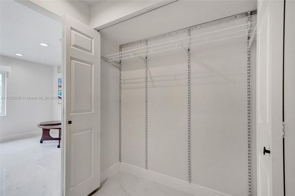 Bathroom, Interior, Marble, Recessed Lighting