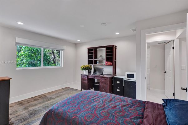 Bedroom, Home Office, Interior, Recessed Lighting