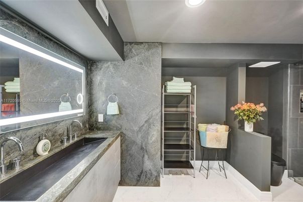 Bathroom, Dual Sink Vanities, Interior, Marble, Recessed Lighting