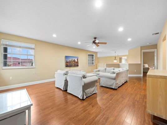 Interior, Living room, Pendant Lights, Recessed Lighting, Wood Texture Flooring