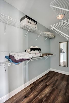 Interior, Walk-in Closets, Wood Texture Flooring