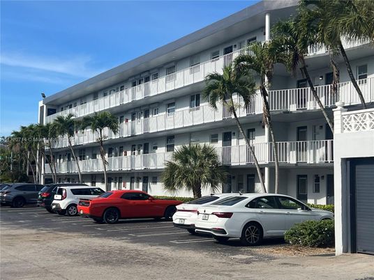 Exterior, Facade, Condo Building
