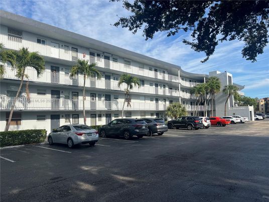 Exterior, Facade, Condo Building