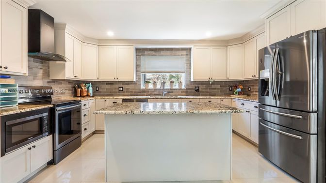 Interior, Kitchen, Recessed Lighting