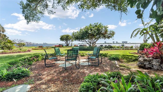 Backyard, Exterior, Water