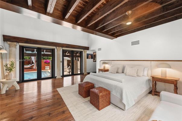 Bedroom, Interior, Recessed Lighting, Wooden Beams, Wooden Ceilings, Wood Texture Flooring