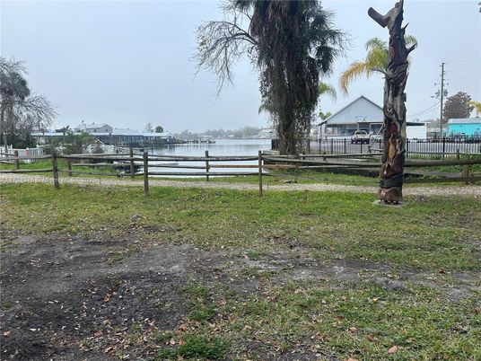 Backyard, Exterior, Water
